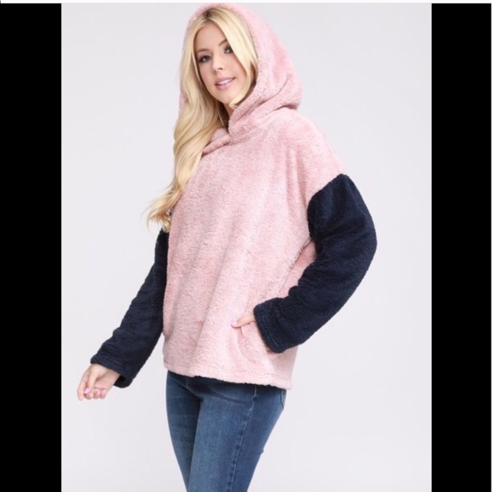 1 left❤️pink navy hooded sherpa sweatshirt - Picture 3 of 7